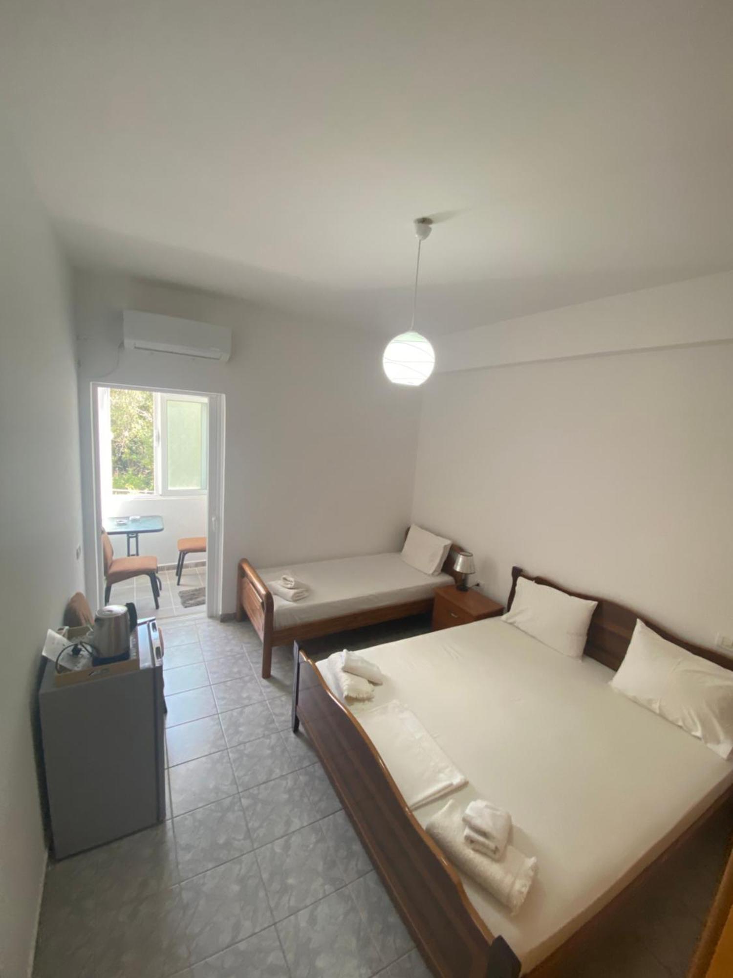 Ferienwohnung Sunset Viewhouse Dhërmi Exterior foto